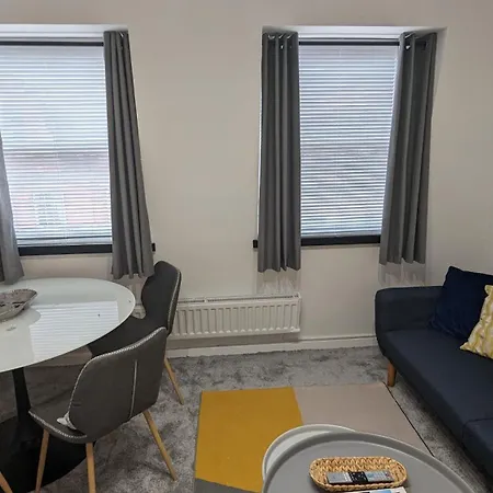 Charming & Quaint Old Compton Apartamento - Quiet Guests Only Allowed, No Parties Allowed, Over 25 Years Old Or Families Londra Esterno foto